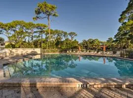 Sunny Sarasota Oasis with Lanai and Community Pool!