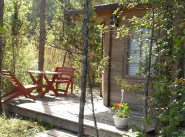 Paatsalu Camping โรงแรมในPaatsalu