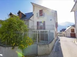 Maison de 4 chambres avec vue sur la ville jardin clos et wifi a Esterre