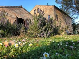 Lauku māja Countryhouse Montebello pilsētā Grottazzolina
