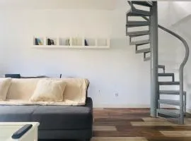 Lovely Triana flat with roof terrace