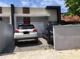 Casa Enseada 3 quartos para até 6 pessoas ótimo preço