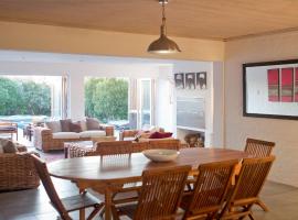 Villa Del Mar, Hotel in Clareport