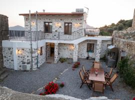 Villa Sunshine Crete, loma-asunto kohteessa Vathiakón