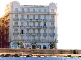 فندق وندسور بالاس الاسكندرية، فندق في الإسكندرية