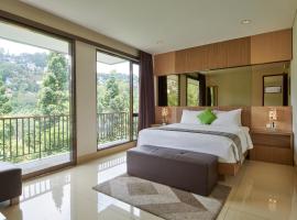 Cempaka 1 Villa 5 bedroom with a private pool, villa in Bandung