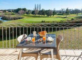 Residhotel Golf Grand Avignon, hotel in Vedène