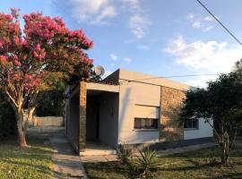 Casa en el Real de san carlos, hotel barato en Colonia del Sacramento