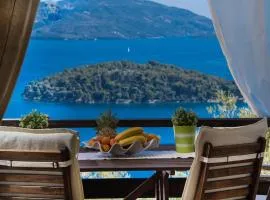 Villa Meliti - private villa with stunning seaviews, infinity pool, close to the beach
