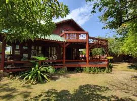 Linda Casa para Temporada em Manguinhos
