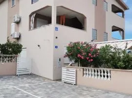 Apartment Robi