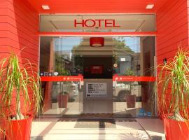 Hotel Comoditá Ltda โรงแรมใกล้ สนามกีฬา Rosas ในSapiranga