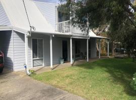 Dunsborough Beach Shack โรงแรมที่สัตว์เลี้ยงเข้าพักได้ในดันส์โบโรห์