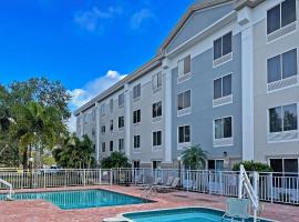 Comfort Inn & Suites Sarasota I75