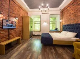 Self Check-in Apartments near Landscape Alley