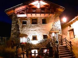 CleMaison Antica Dimora Apartments, family hotel sa Gignod