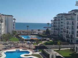 Duquesa 5210 Beach Side Paradise, hotel with pools in Castillo de Sabinillas