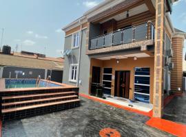 Hinlaw Apartments, hotel in Sagamu