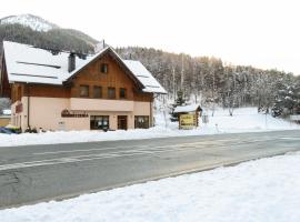 Apartment and rooms Maraton, hotel in Kranjska Gora