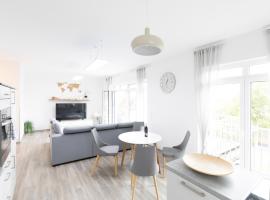 Moderne 2 Zimmer Ferienwohnung mit Dachterrasse - 95qm, apartamento em Bremerhaven