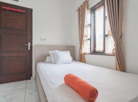 Small Homestay Syariah Sikembar Ciwidey Mitra RedDoorz, hotel v destinaci Bandung