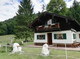 Lenzlschmiedkasa, hotel v destinaci Reit im Winkl