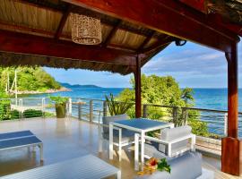 SEA SPLASH SELF CATERING And La Petite Maison, aparthotel v Grand Anse