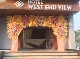 Hotel West End View, hotel a prop de Aeroport de Chandigarh - IXC, a Zirakpur