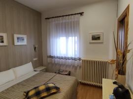 Hostal Escartín, pensionat i Sabiñánigo