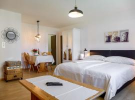 Apartment Chesa Ova Cotschna 303 by Interhome, hotel na pláži v St. Moritz