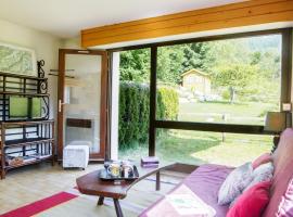 Holiday Home Les Pelarnys by Interhome, vilă din Chamonix-Mont-Blanc