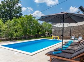 Holiday Home Marija - ROJ422 by Interhome, hotel s parkiralištem u Žminju