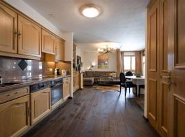 Apartment Chesa Ludains 8 by Interhome, hotel na praia em St. Moritz