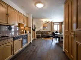 Apartment Chesa Ludains 8 by Interhome