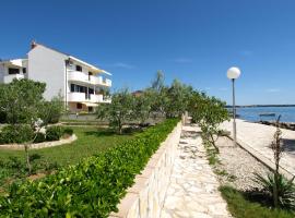 Apartment Maras-1 by Interhome, hotel i Diklo