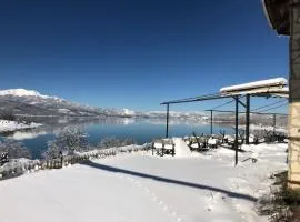 Ξενώνας Παρατηρητήριο Υπερώον