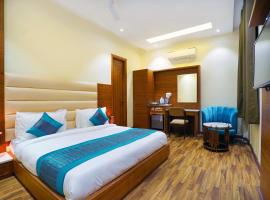 Hotel Aura Grand By Levelup, hotel in Amritsar