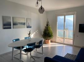 Happy Guest Apartments - Blue Apartment: Riva di Solto'da bir daire
