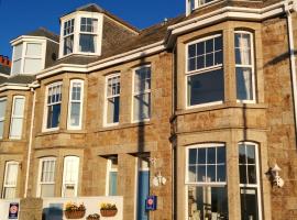 Tregony Guest House, hotel near Tate St Ives, St Ives