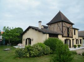 Les Sureaux, hotel in Le Pizou