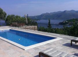 Villa Lopud In Dubrovnik, hotel con piscina en Lopud
