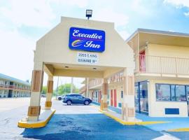 Executive Inn, motel u gradu Kingsvil