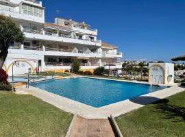 Sea View Riviera- 4 bed apartment in Riviera del Sol with beautiful sea view!, hotel in La Cala de Mijas