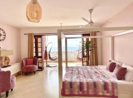 La Mera Ocean-View, 2 Bedroom - Apartment with Pool and NEW renovated Art Style Rooms, allotjament a la platja a Shanzu