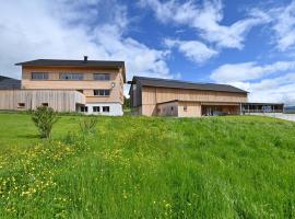 Ferienhof Landerleben, hotel in Egg