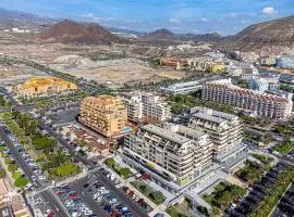 Luminoso apto en Los Cristianos, muy cerca del mar - Valdes Center