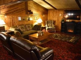 Silver Horseshoe Inn, alojamiento con cocina en Saint Anthony