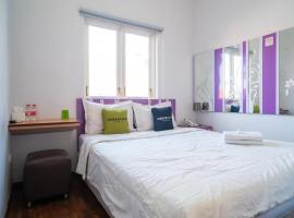 Urbanview Hotel FiFFa Kauman Malang, hotel i Malang