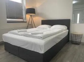 Urbanes, modernes Apartment mit Parkplatz