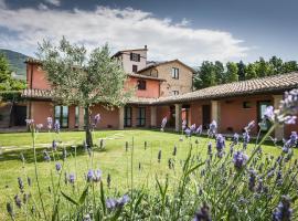 Appartamenti Poggio Fiorito, hotel v destinaci Assisi